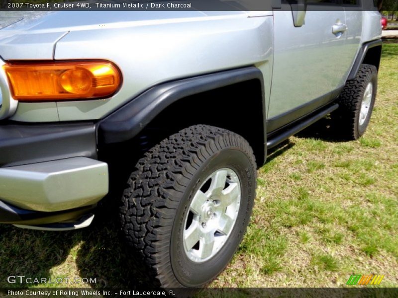 Titanium Metallic / Dark Charcoal 2007 Toyota FJ Cruiser 4WD