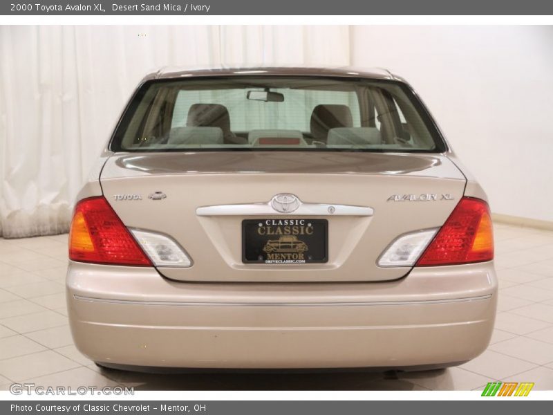 Desert Sand Mica / Ivory 2000 Toyota Avalon XL