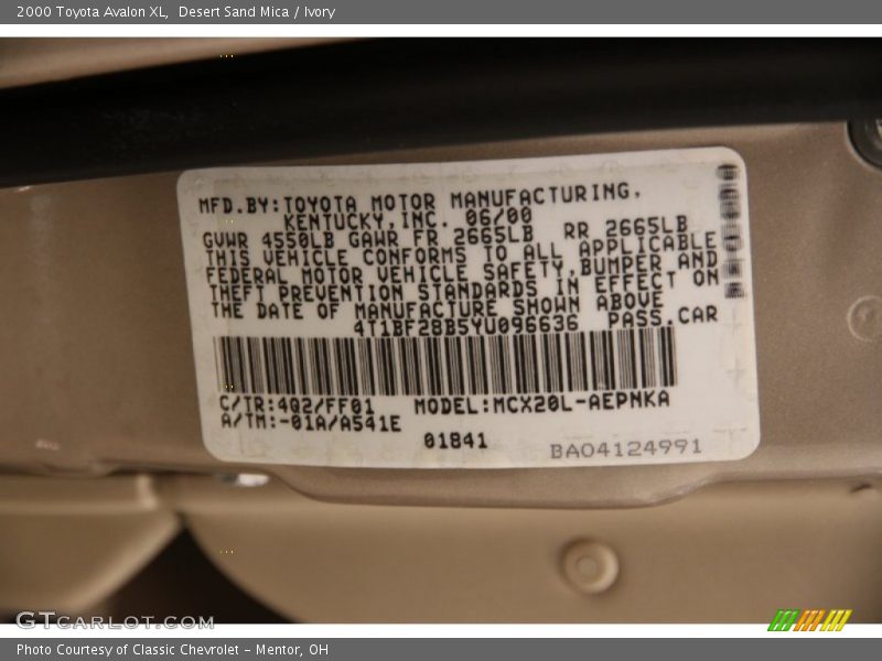 Desert Sand Mica / Ivory 2000 Toyota Avalon XL