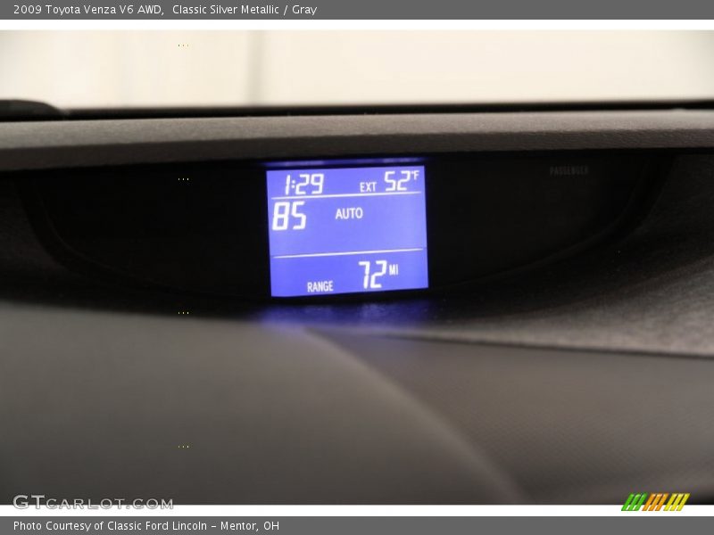 Classic Silver Metallic / Gray 2009 Toyota Venza V6 AWD