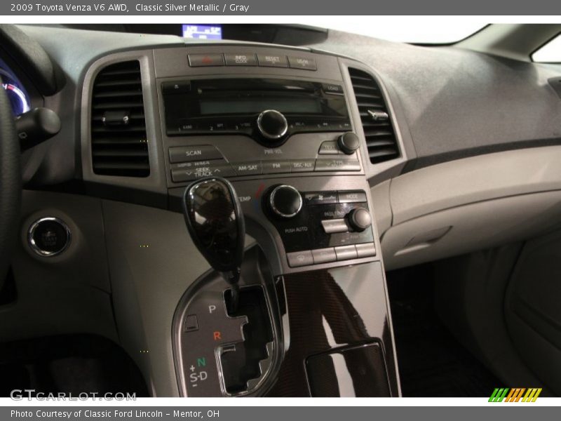 Classic Silver Metallic / Gray 2009 Toyota Venza V6 AWD