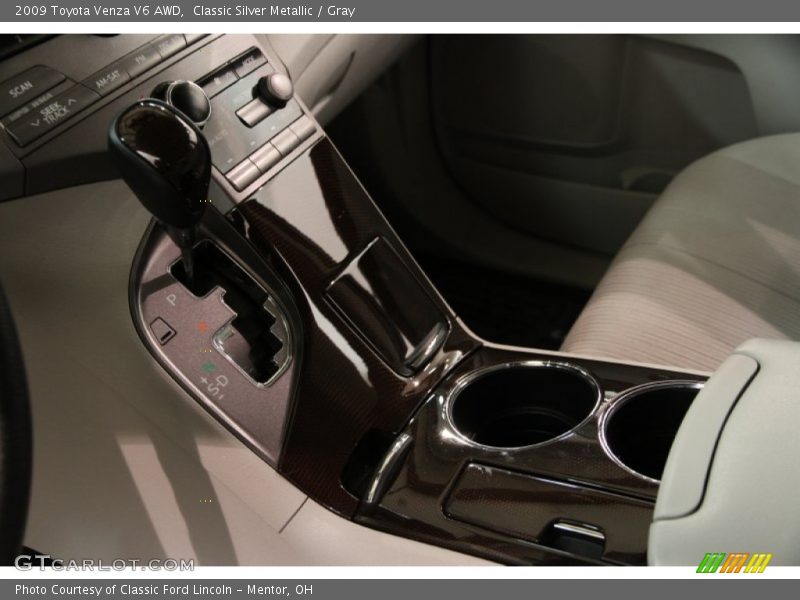 Classic Silver Metallic / Gray 2009 Toyota Venza V6 AWD