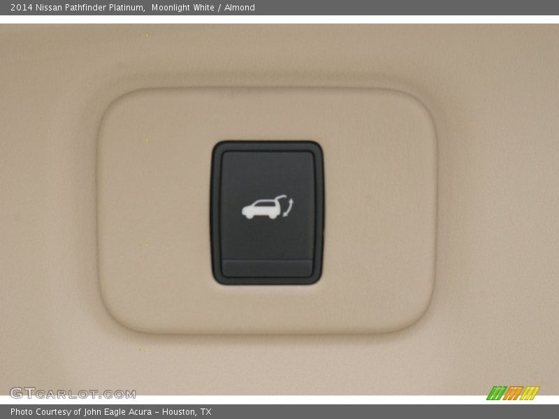 Moonlight White / Almond 2014 Nissan Pathfinder Platinum