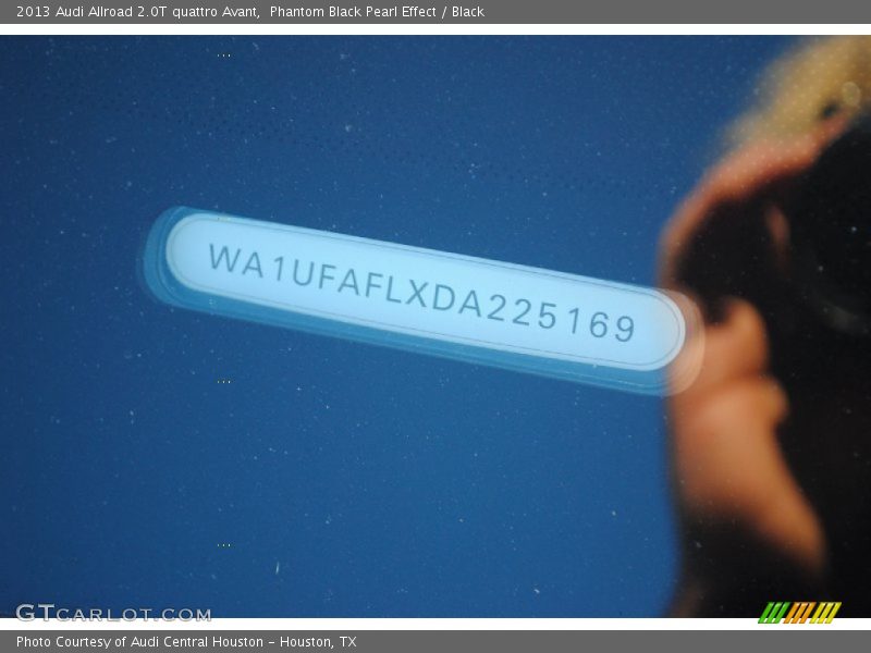 Phantom Black Pearl Effect / Black 2013 Audi Allroad 2.0T quattro Avant