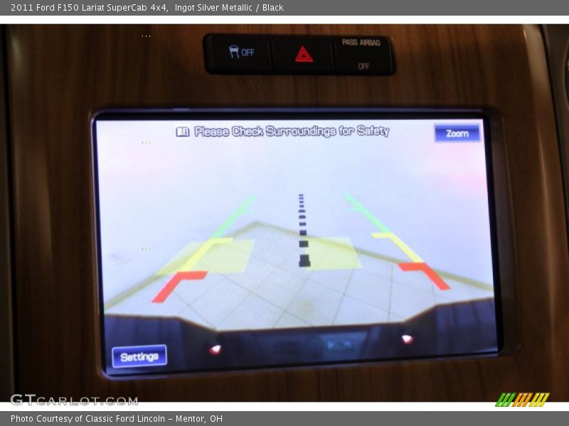 Ingot Silver Metallic / Black 2011 Ford F150 Lariat SuperCab 4x4