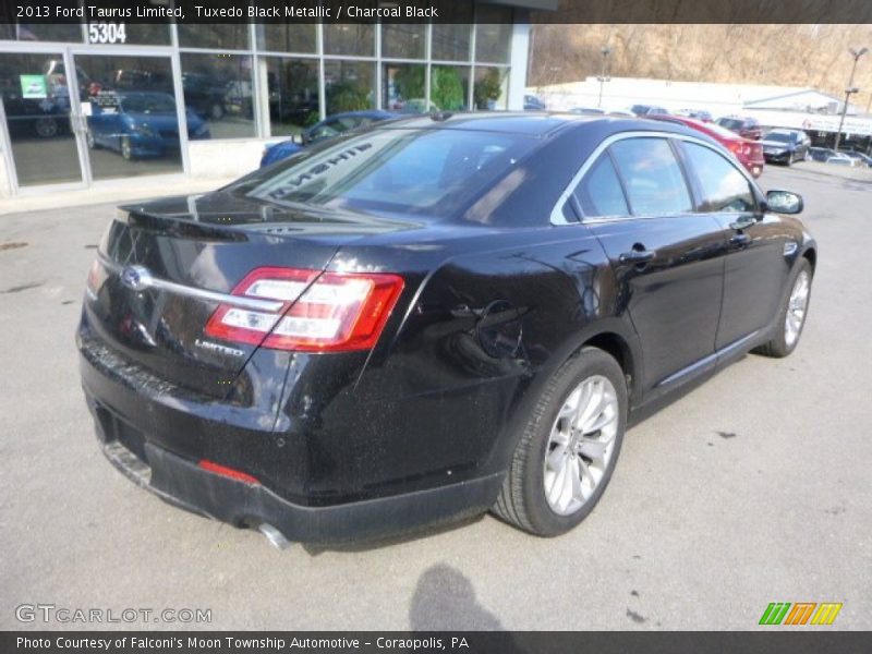Tuxedo Black Metallic / Charcoal Black 2013 Ford Taurus Limited