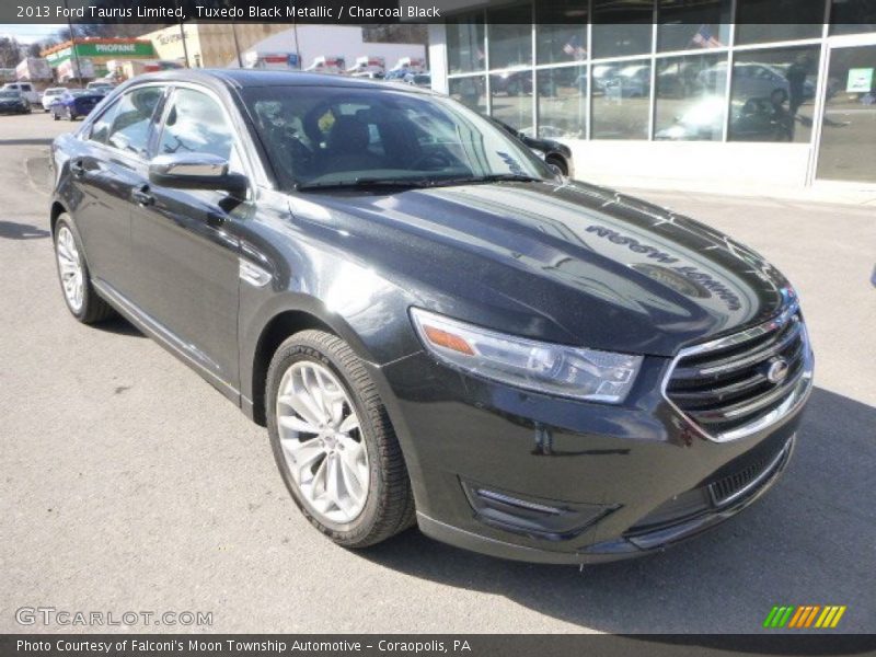 Tuxedo Black Metallic / Charcoal Black 2013 Ford Taurus Limited