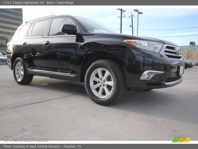 Black / Sand Beige 2011 Toyota Highlander V6