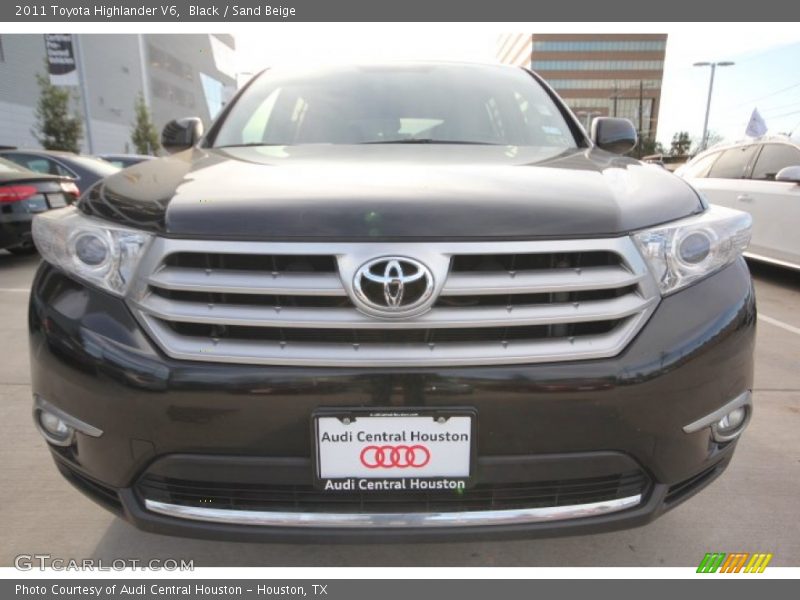 Black / Sand Beige 2011 Toyota Highlander V6