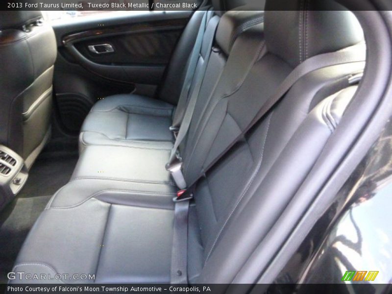 Tuxedo Black Metallic / Charcoal Black 2013 Ford Taurus Limited