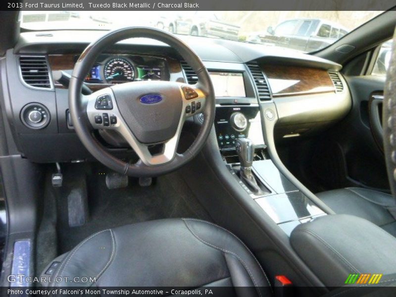 Tuxedo Black Metallic / Charcoal Black 2013 Ford Taurus Limited