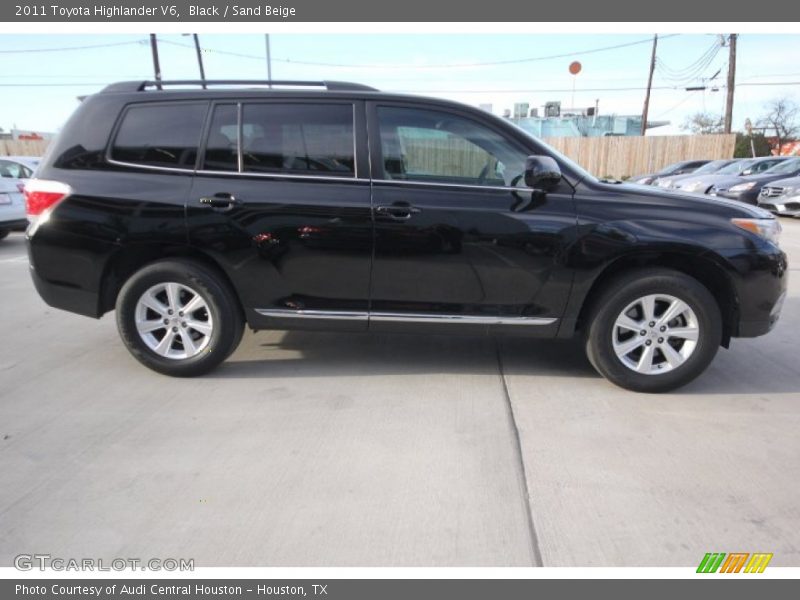 Black / Sand Beige 2011 Toyota Highlander V6