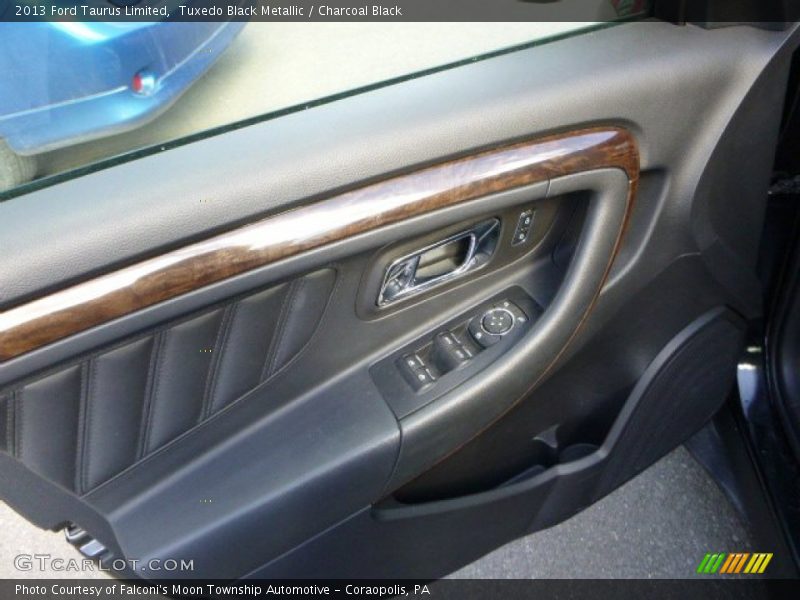 Tuxedo Black Metallic / Charcoal Black 2013 Ford Taurus Limited