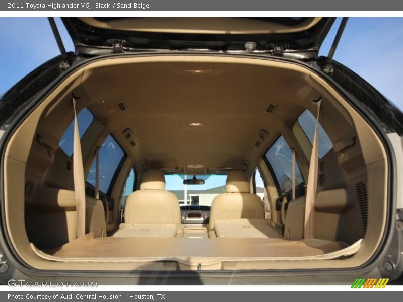 Black / Sand Beige 2011 Toyota Highlander V6
