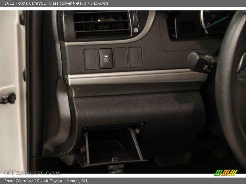 Classic Silver Metallic / Black/Ash 2012 Toyota Camry SE