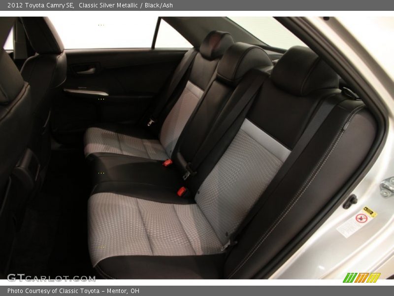 Classic Silver Metallic / Black/Ash 2012 Toyota Camry SE