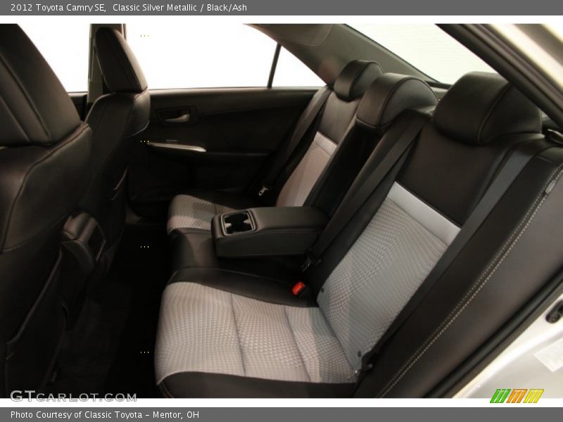 Classic Silver Metallic / Black/Ash 2012 Toyota Camry SE
