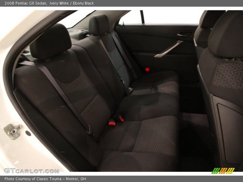 Ivory White / Ebony Black 2008 Pontiac G6 Sedan
