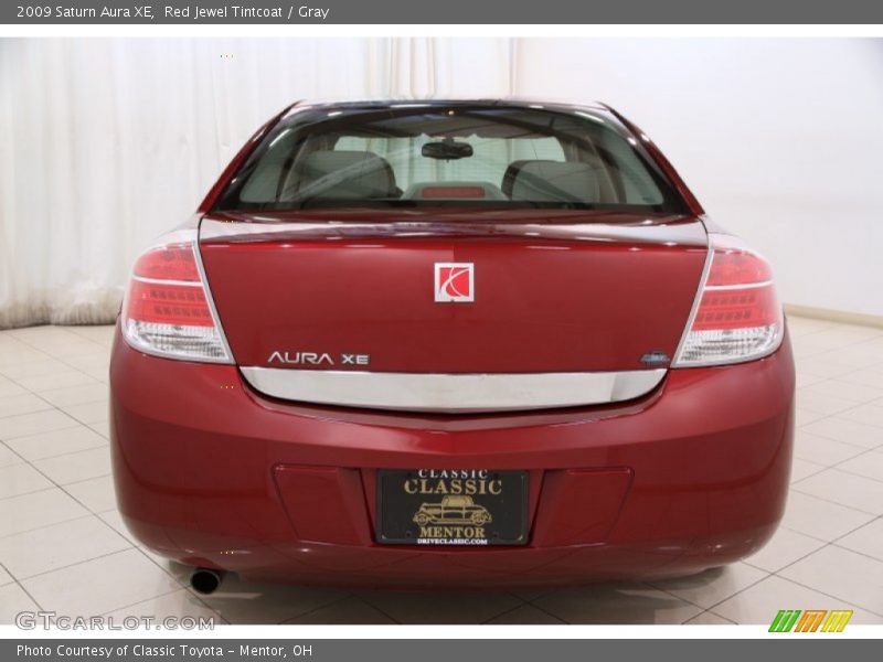 Red Jewel Tintcoat / Gray 2009 Saturn Aura XE