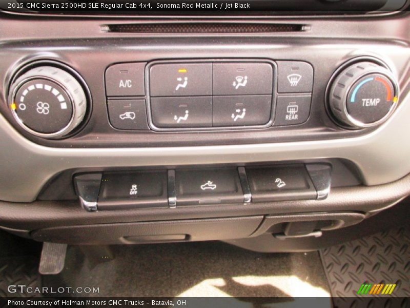 Controls of 2015 Sierra 2500HD SLE Regular Cab 4x4