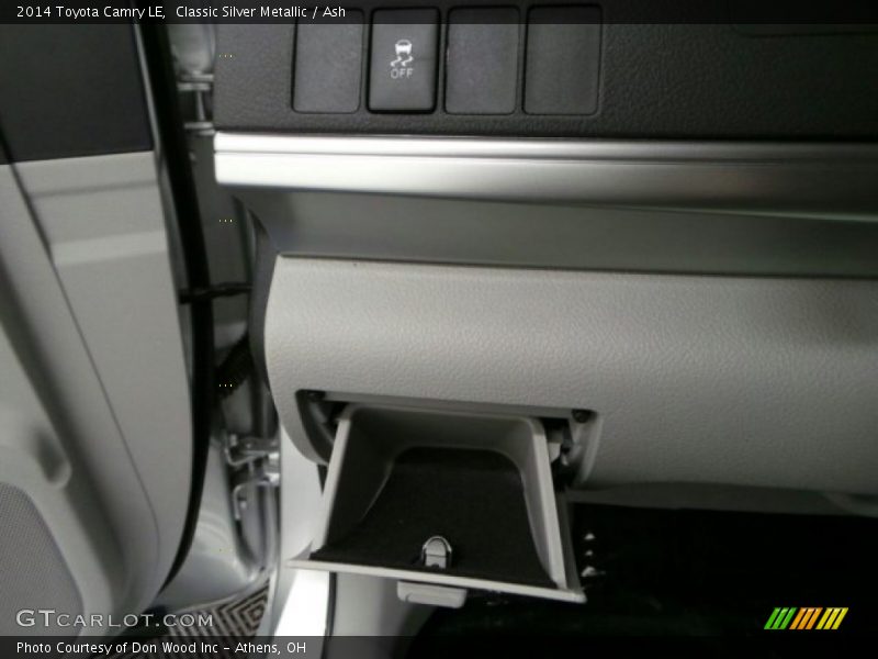 Classic Silver Metallic / Ash 2014 Toyota Camry LE