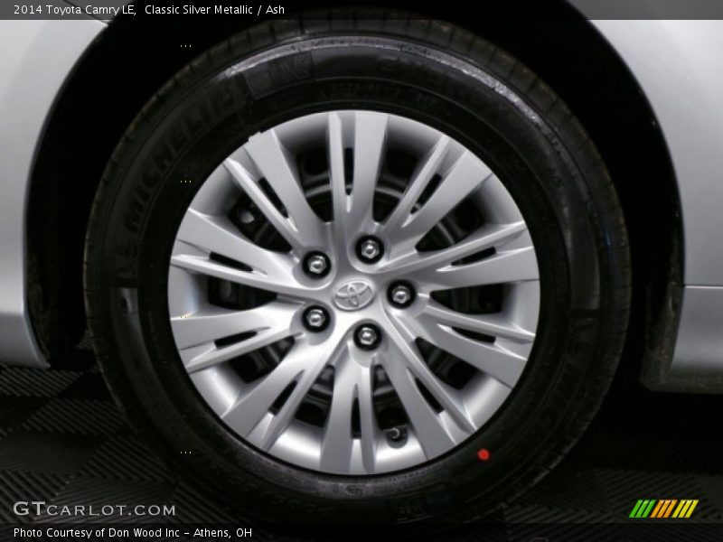 Classic Silver Metallic / Ash 2014 Toyota Camry LE