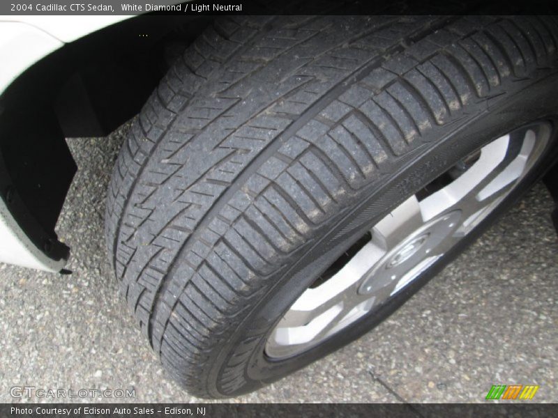 White Diamond / Light Neutral 2004 Cadillac CTS Sedan