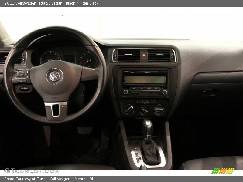 Black / Titan Black 2011 Volkswagen Jetta SE Sedan