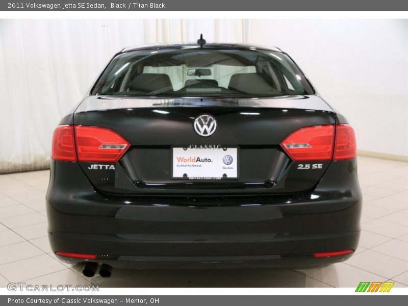 Black / Titan Black 2011 Volkswagen Jetta SE Sedan