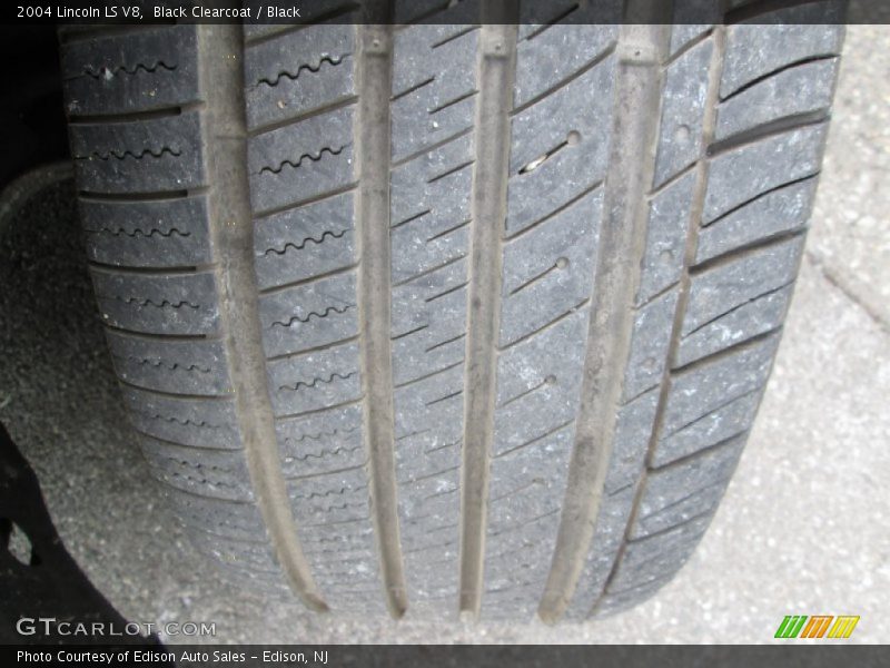 Black Clearcoat / Black 2004 Lincoln LS V8