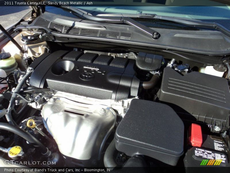 Sandy Beach Metallic / Ash 2011 Toyota Camry XLE