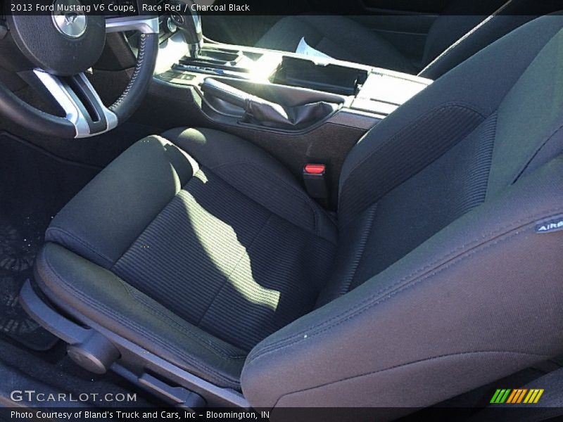 Race Red / Charcoal Black 2013 Ford Mustang V6 Coupe