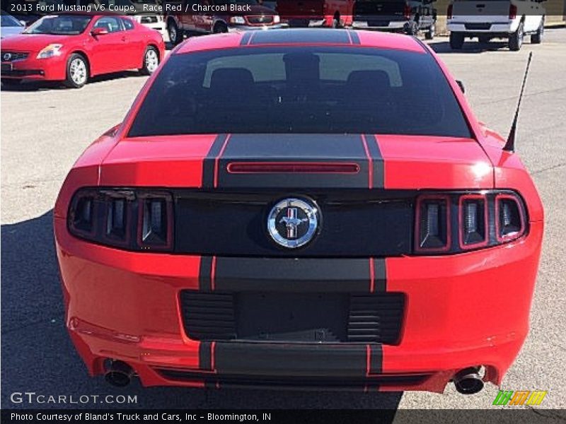 Race Red / Charcoal Black 2013 Ford Mustang V6 Coupe
