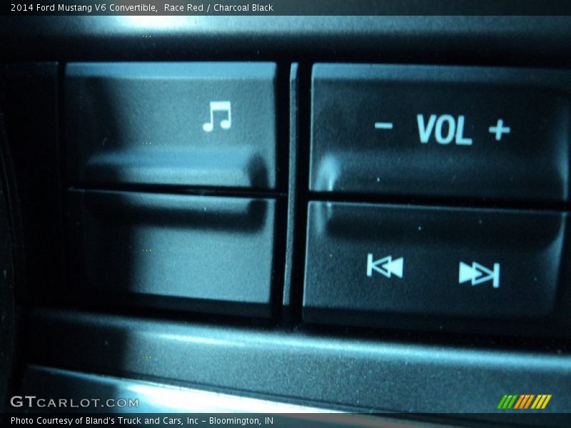 Race Red / Charcoal Black 2014 Ford Mustang V6 Convertible