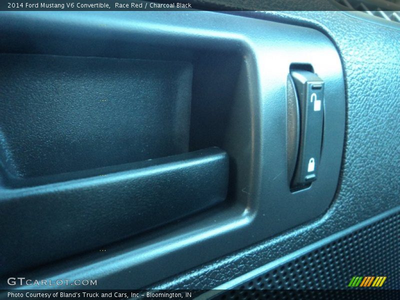 Race Red / Charcoal Black 2014 Ford Mustang V6 Convertible