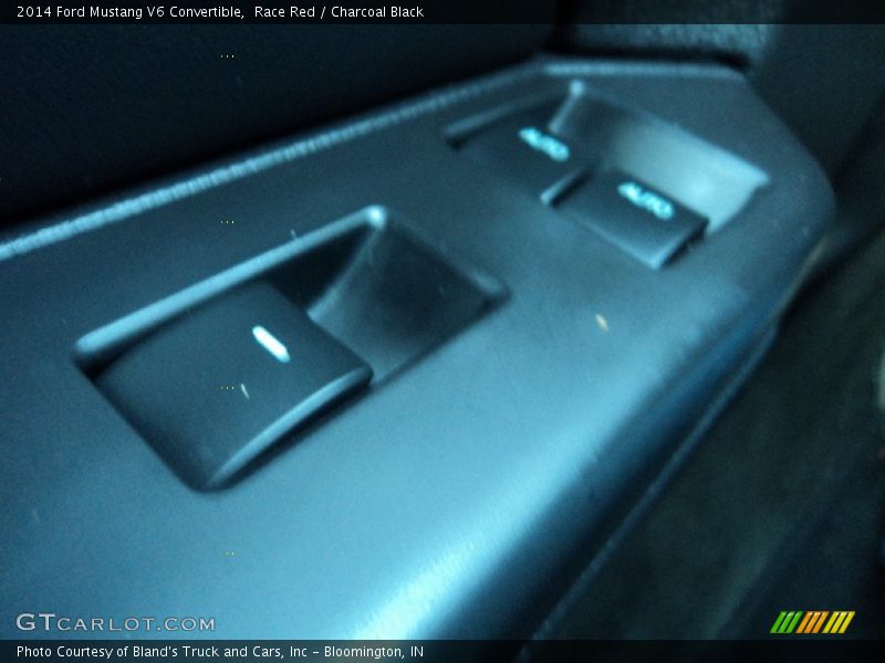 Race Red / Charcoal Black 2014 Ford Mustang V6 Convertible