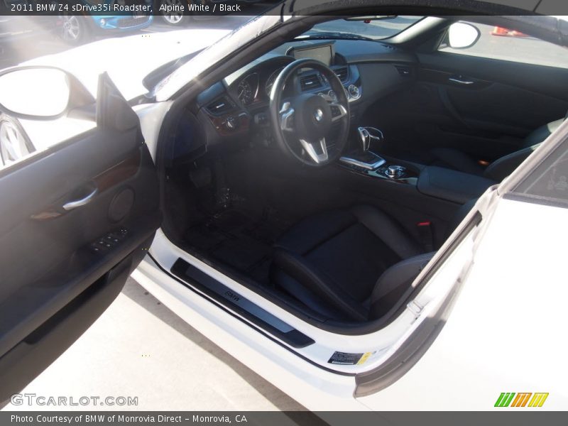 Alpine White / Black 2011 BMW Z4 sDrive35i Roadster
