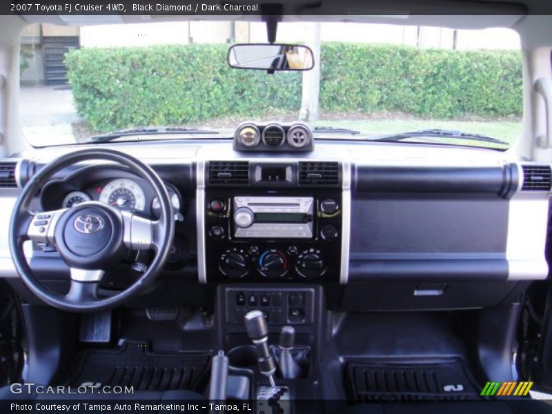 Black Diamond / Dark Charcoal 2007 Toyota FJ Cruiser 4WD
