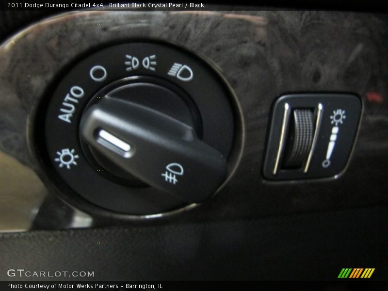 Brilliant Black Crystal Pearl / Black 2011 Dodge Durango Citadel 4x4