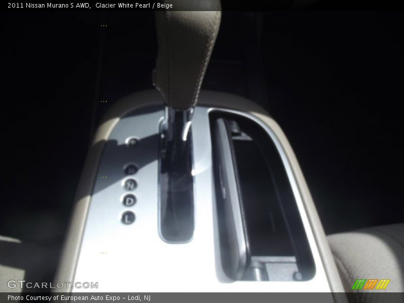 Glacier White Pearl / Beige 2011 Nissan Murano S AWD