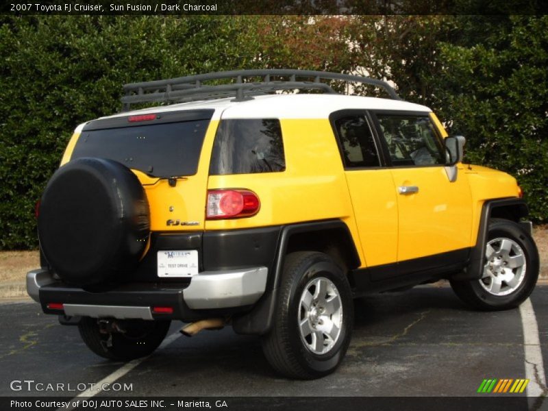 Sun Fusion / Dark Charcoal 2007 Toyota FJ Cruiser