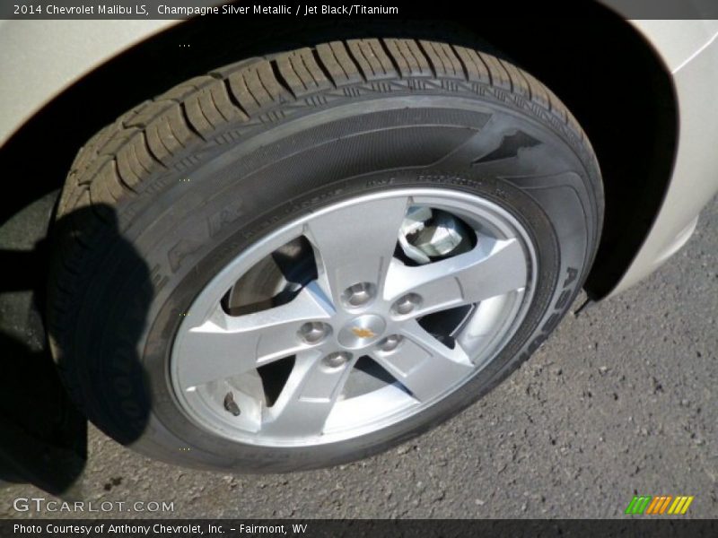 Champagne Silver Metallic / Jet Black/Titanium 2014 Chevrolet Malibu LS