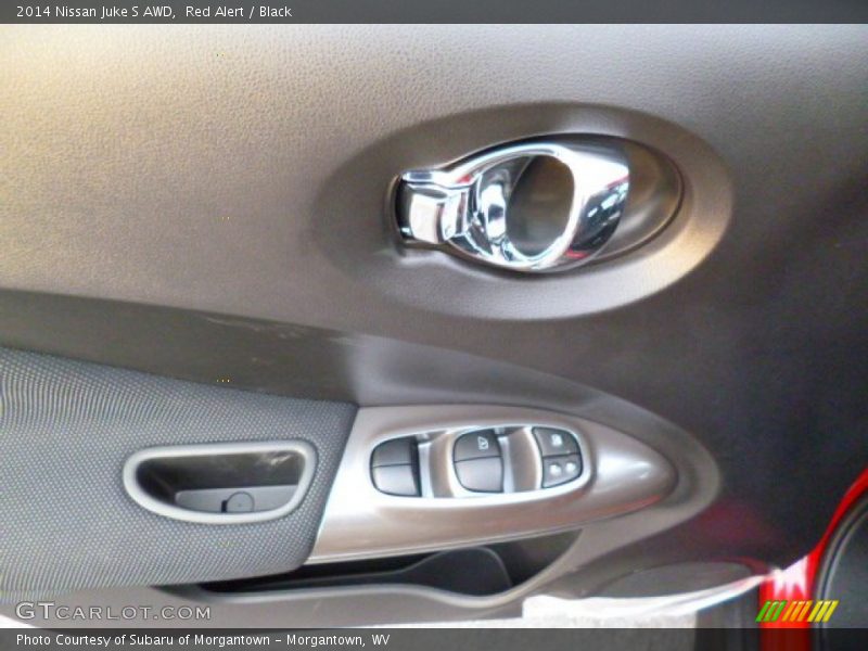 Red Alert / Black 2014 Nissan Juke S AWD
