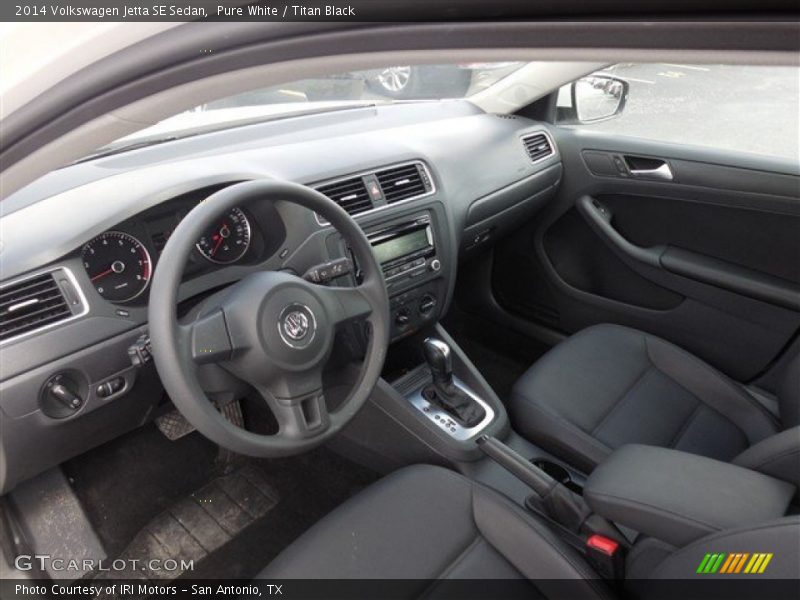 Pure White / Titan Black 2014 Volkswagen Jetta SE Sedan