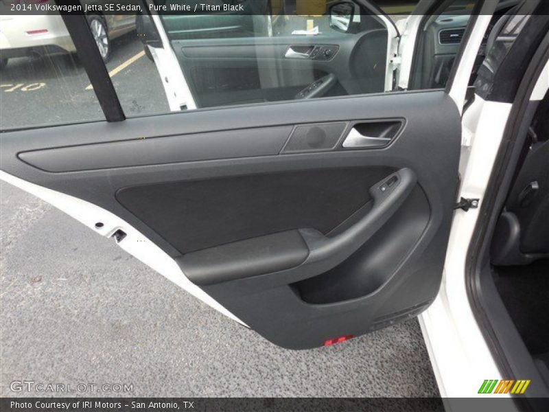 Pure White / Titan Black 2014 Volkswagen Jetta SE Sedan