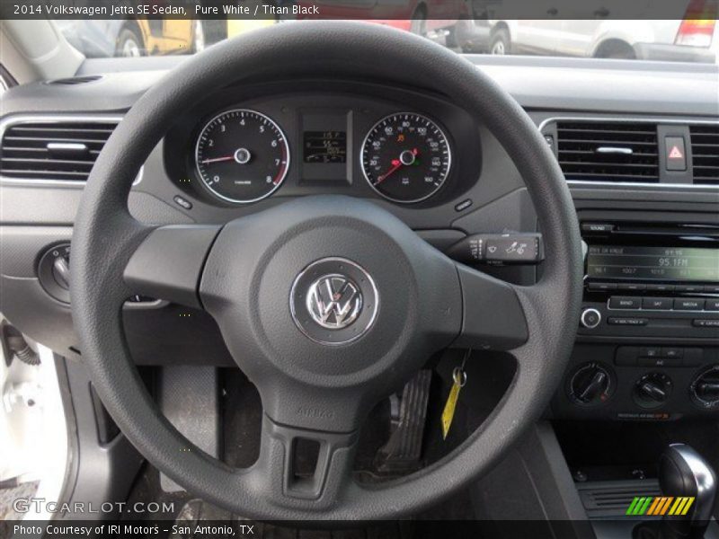 Pure White / Titan Black 2014 Volkswagen Jetta SE Sedan