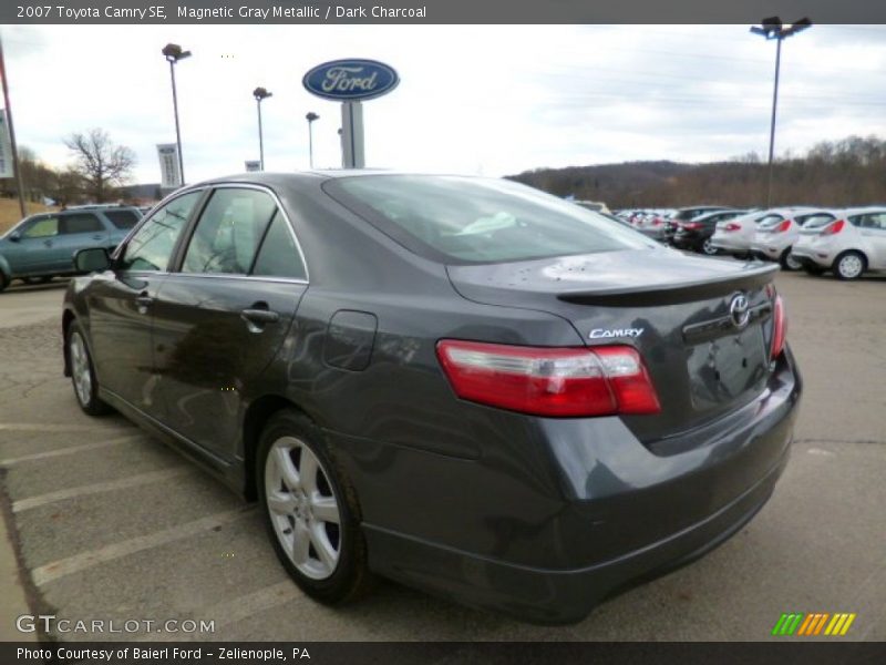 Magnetic Gray Metallic / Dark Charcoal 2007 Toyota Camry SE