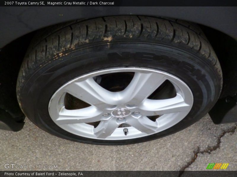 Magnetic Gray Metallic / Dark Charcoal 2007 Toyota Camry SE