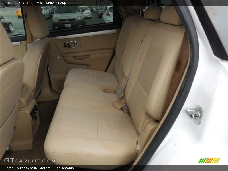 Pearl White / Beige 2007 Suzuki XL7