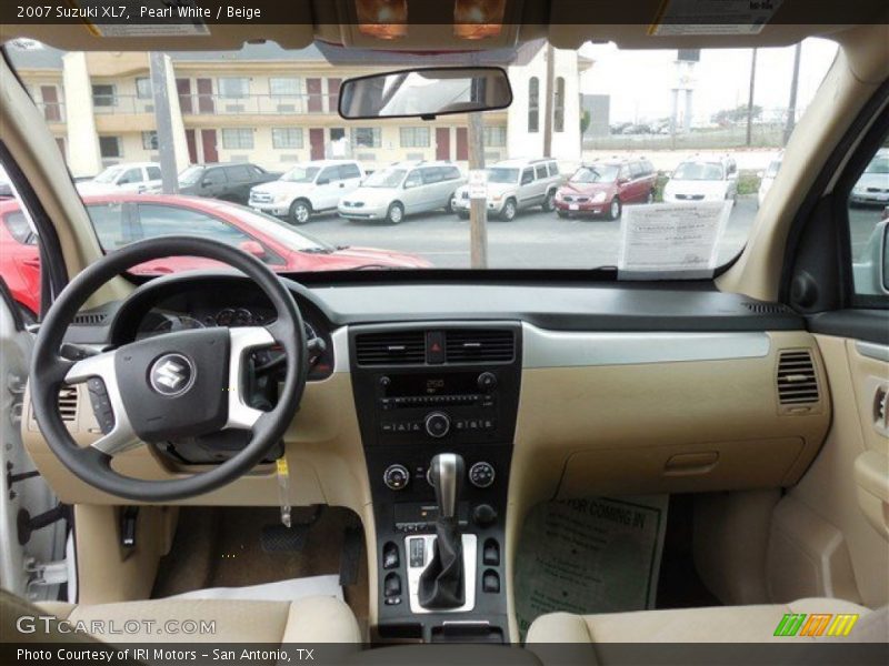 Pearl White / Beige 2007 Suzuki XL7